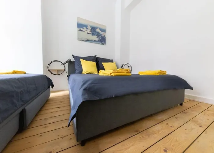 Spacious For 9 In Great Location Appartement *