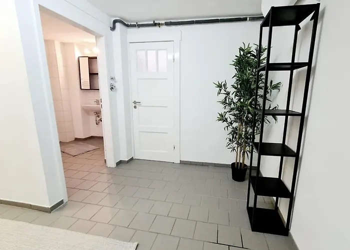 Appartement Spacious For 9 In Great Location